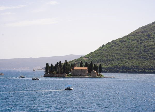 Air Montenegro Özel Seferi İle Budva Turu 4  Gece