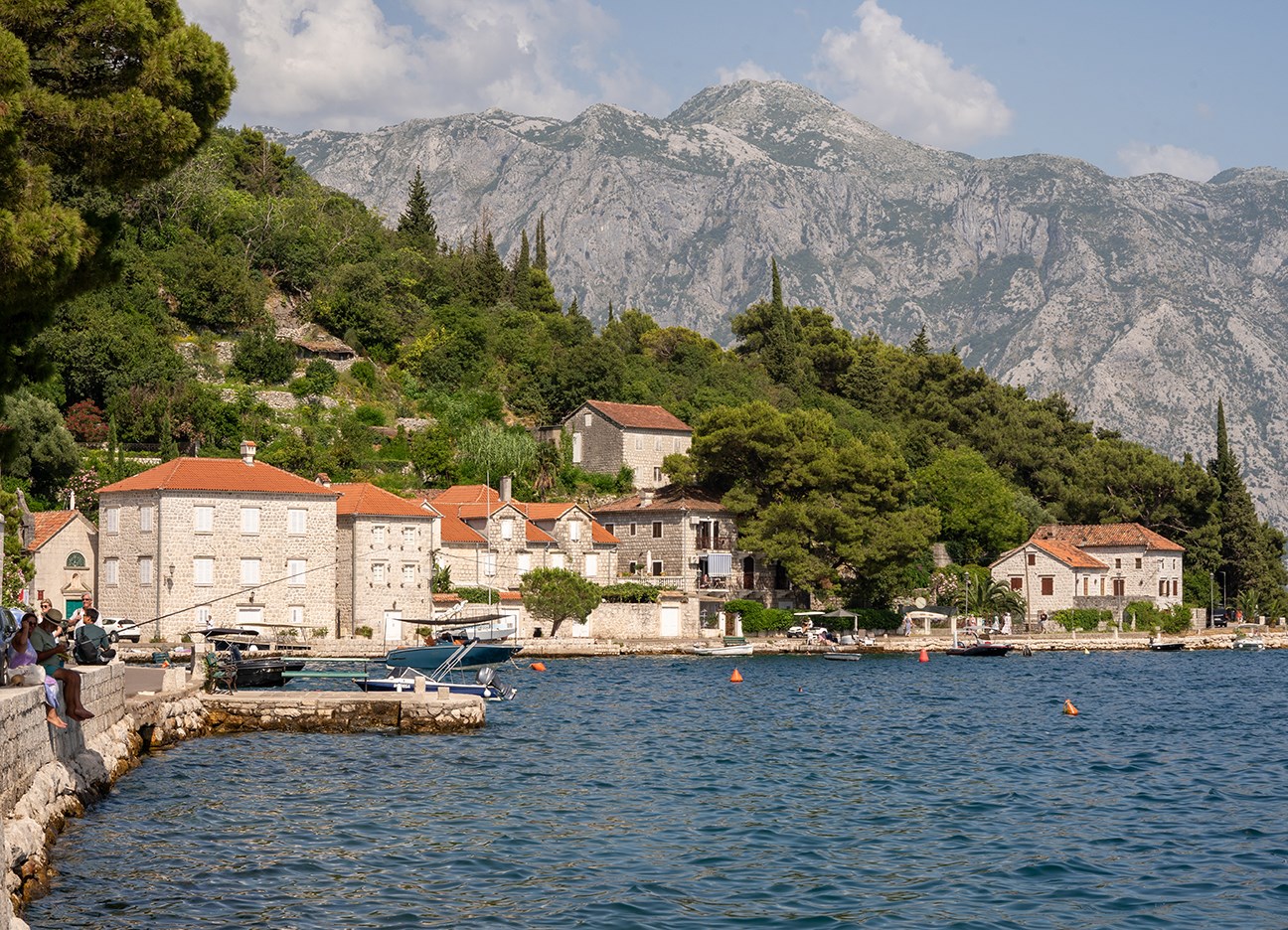 Air Montenegro Özel Seferi İle Budva Turu 4  Gece