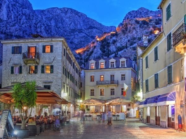 Budva Turu Air Montenegro  Havayolları ile 3 Gece