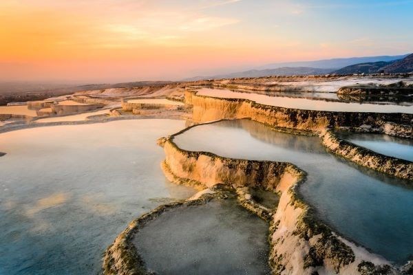 Uçaklı Gül Hasadı Pamukkale ve Salda Gölü Turu 2 Gece