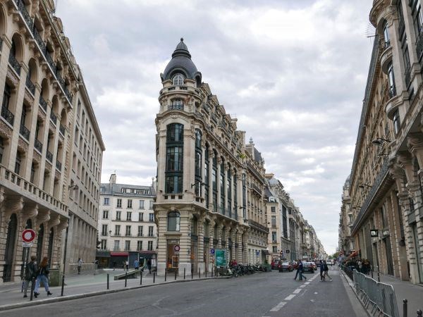 Paris Türk Hava Yolları 3 Gece  