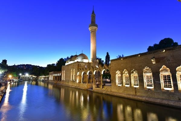 Antalya Çıkışlı Nisan Ara Tatil Özel Uçaklı Gap Turu 4 Gece 