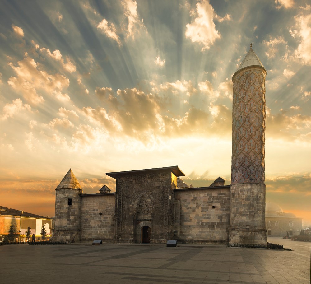 İzmir Çıkışlı Dünya Kadınlar Günü Uçak Ve Doğu Ekspresi İle Kars Erzurum Turu 2 Gece