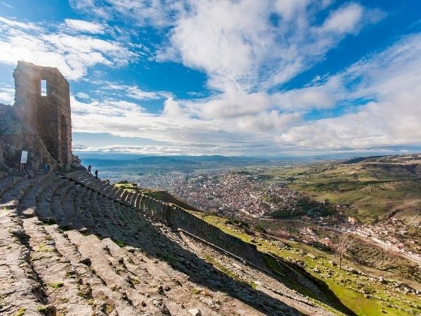 Kurban Bayramı Özel Kuşadası Çeşme Alaçatı Turu Yüzme Molalı 2 Gece