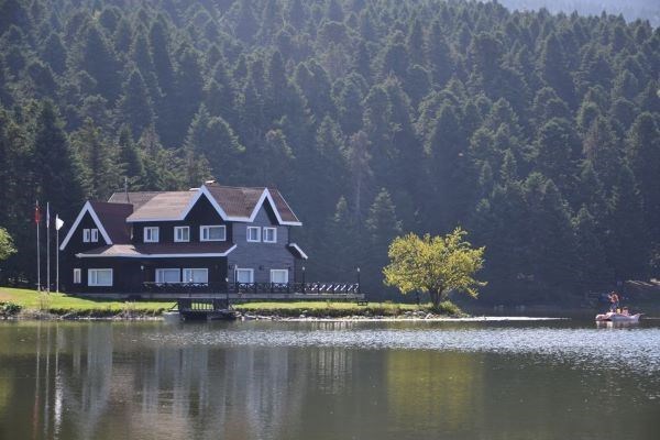 Nisan Ara Tatil Özel Yedigöller ve Düzce Şelaleler Turu 1 Gece